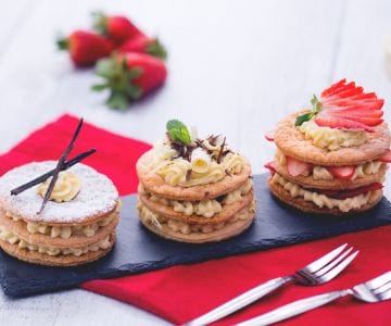 Mini mil-folhas com creme diplomático