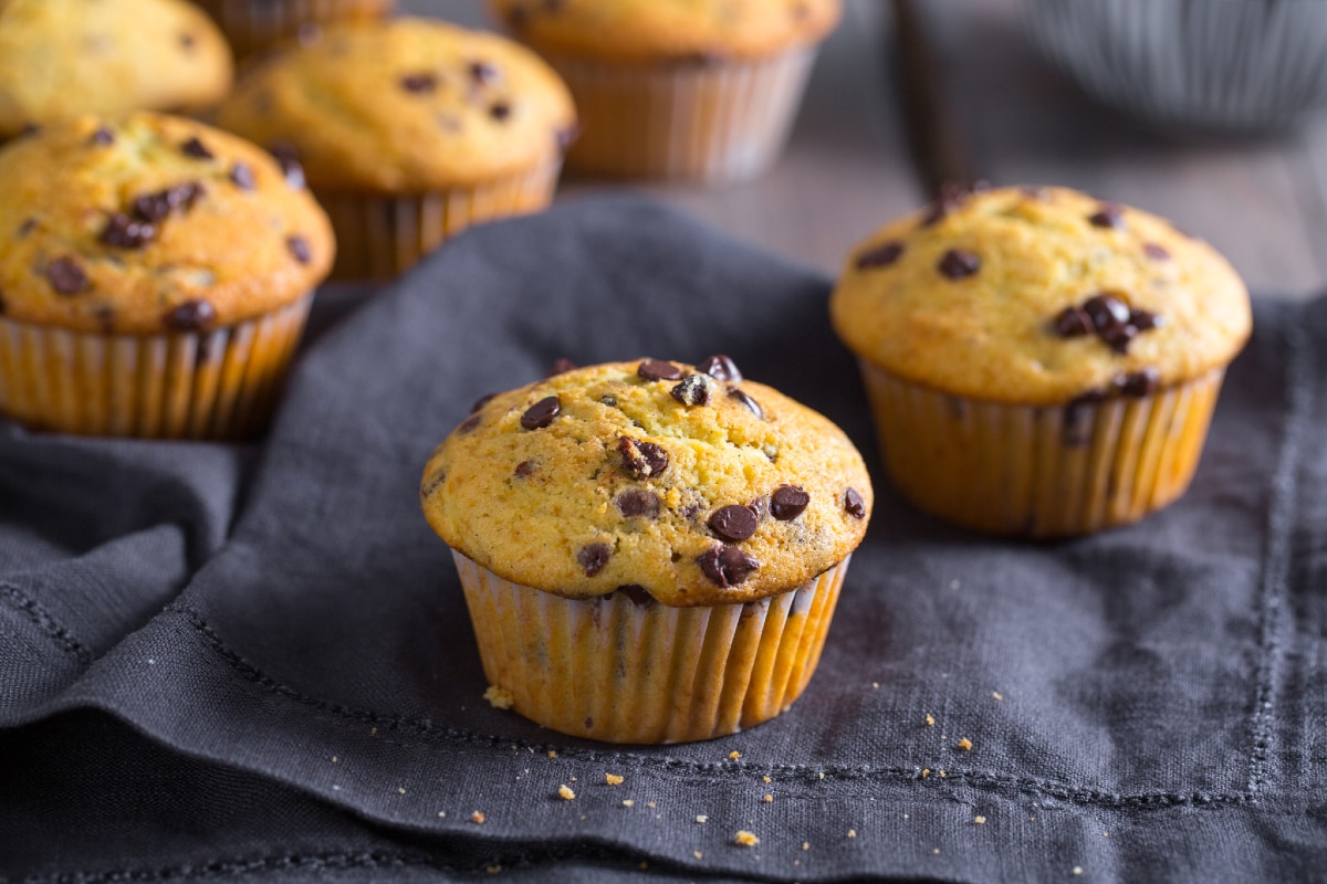 Muffin com gotas de chocolate