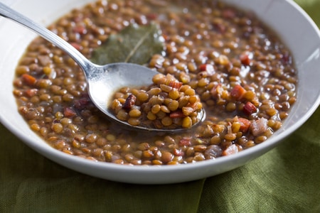 Lentilhas saborosas com aromas