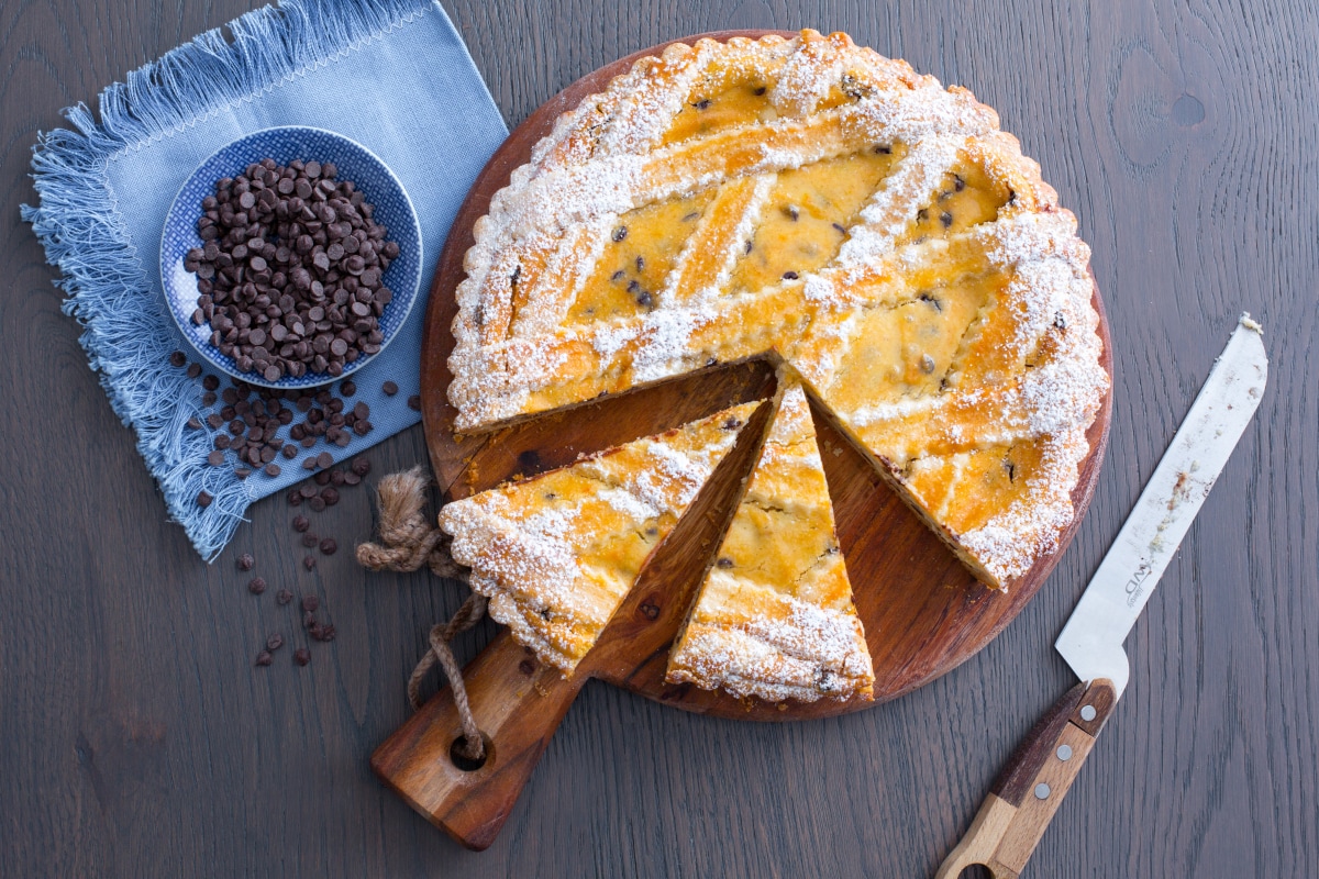 Torta de mascarpone e gotas de chocolate