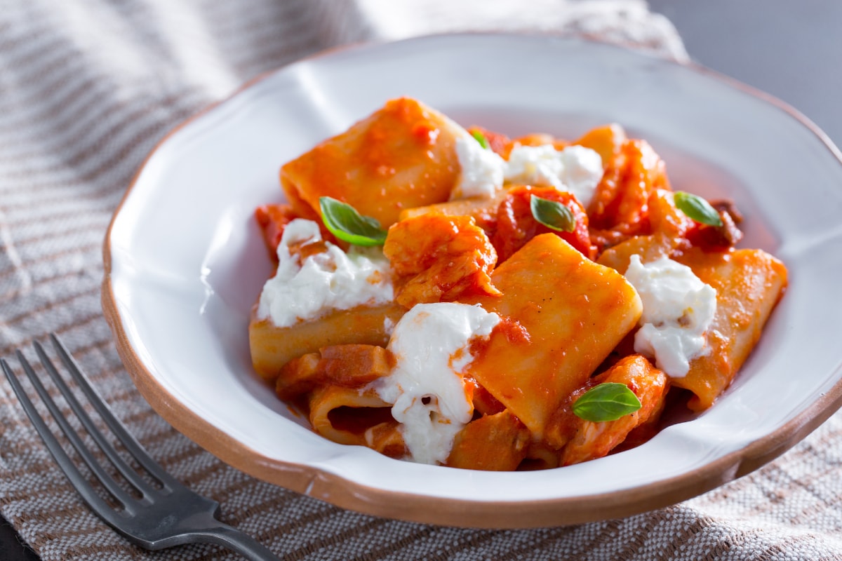 Pasta com camarão e guanciale