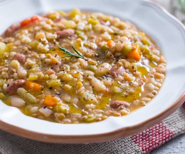 Sopa de leguminosas e cereais