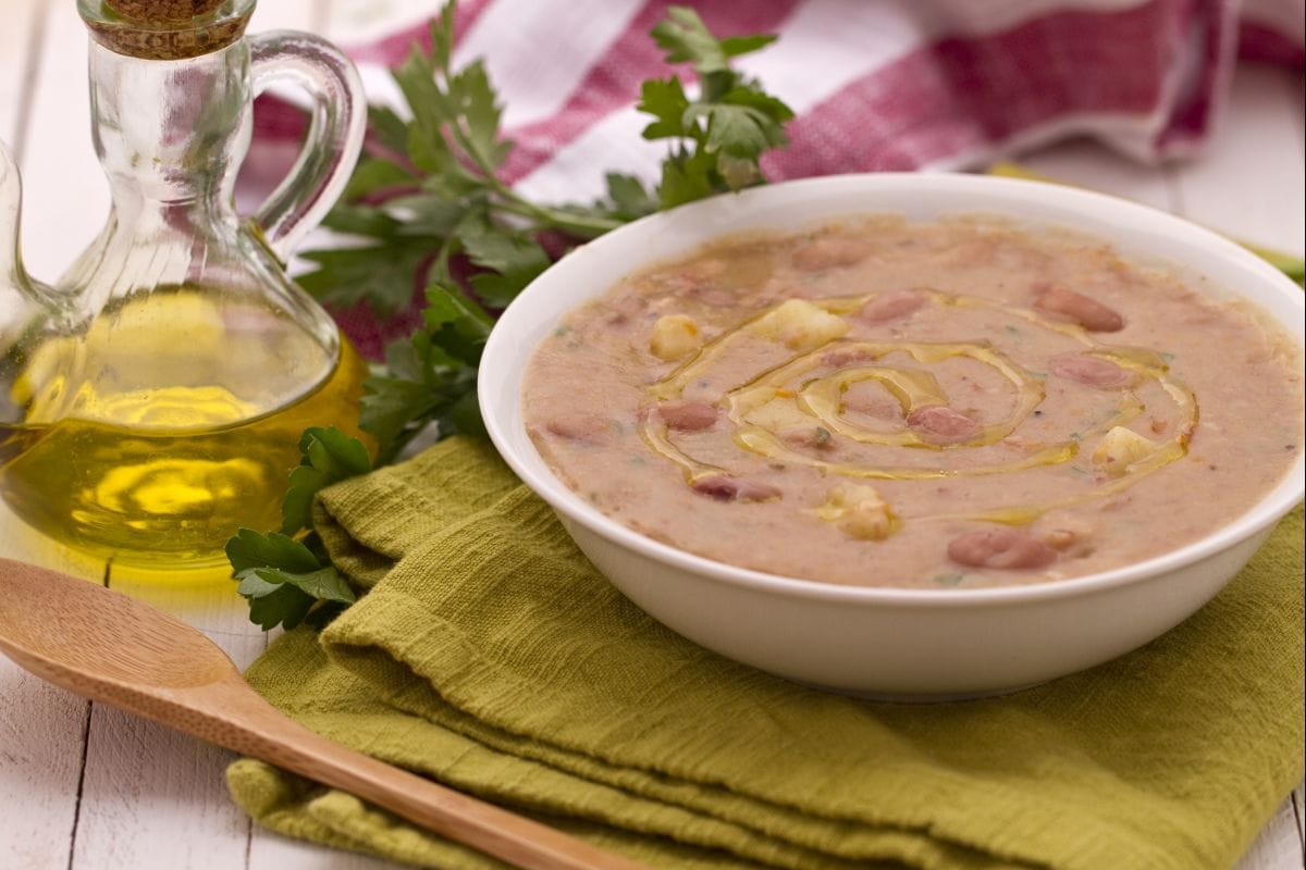 Sopa de batata e feijão borlotti