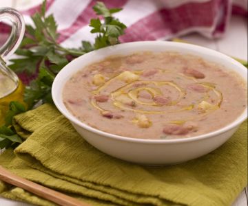 Sopa de batata e feijão borlotti