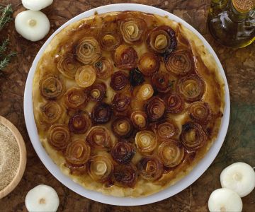 Tarte tatin de cebolas