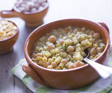 Pasta de grão-de-bico e ervilha-parelho