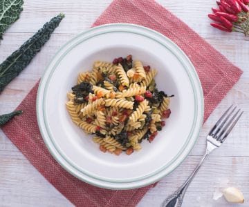 Fusilli com couve negra e bacon