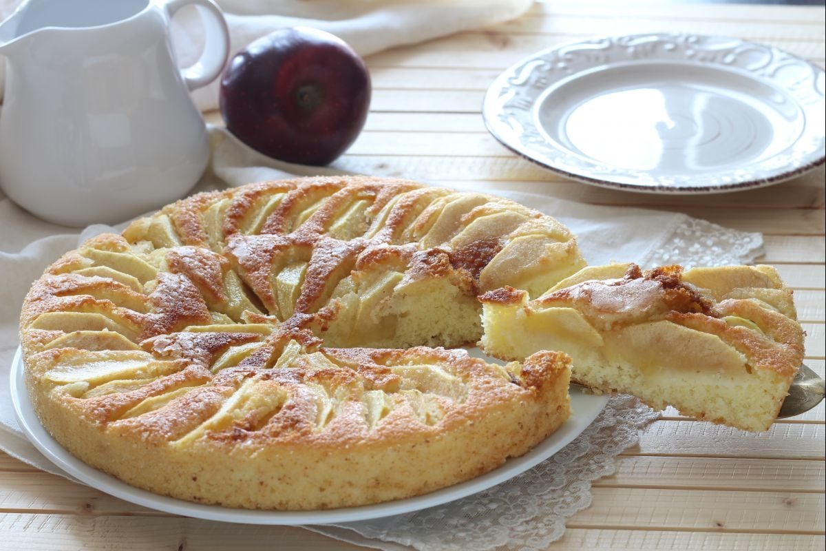 Bolo de maçã no micro-ondas