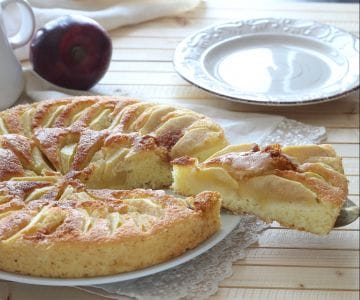 Bolo de maçã no micro-ondas