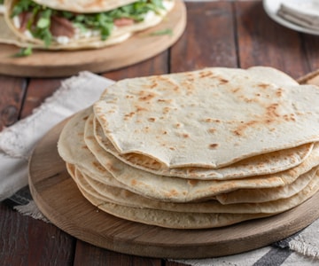 Piadina romagnola feita em casa