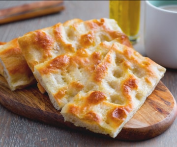 Focaccia (fügassa) à moda de Gênova