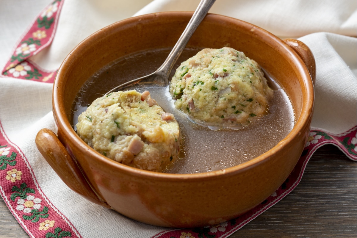 Canederli tiroleses (Knödel)