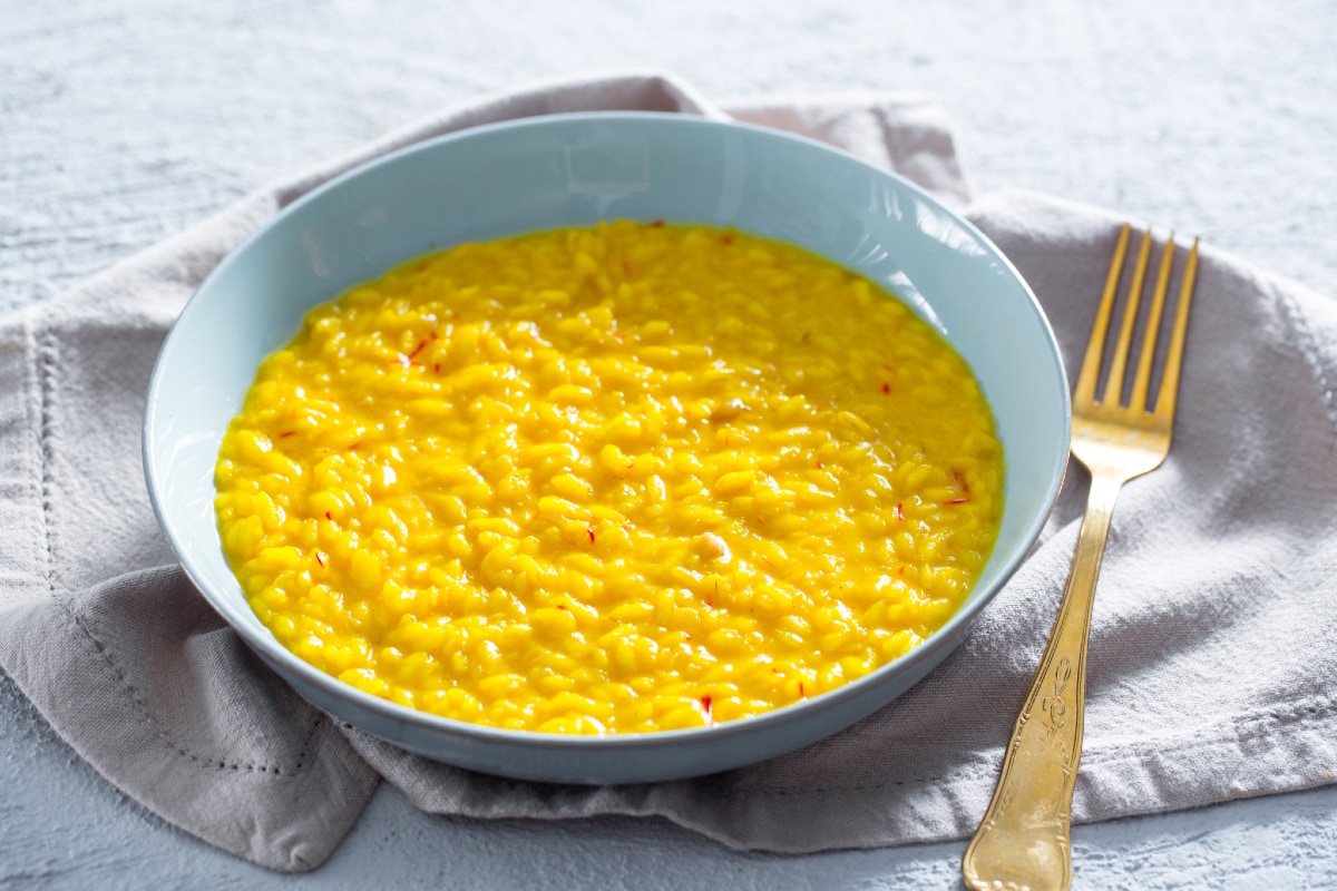 Risoto à milanesa com açafrão